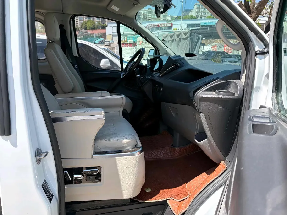2021 Ford Transit 2.0T 121HP L4 5MT,autocango,china used car exporter,china ev exporter,chinese used car exporter,chinese used ev exporter