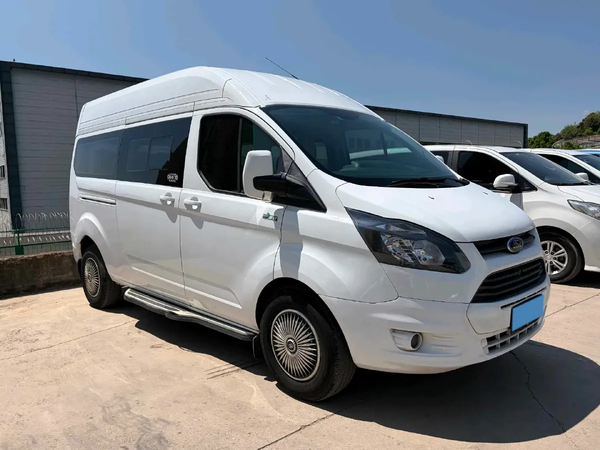 2021 Ford Transit 2.0T 121HP L4 5MT,autocango,china used car exporter,china ev exporter,chinese used car exporter,chinese used ev exporter