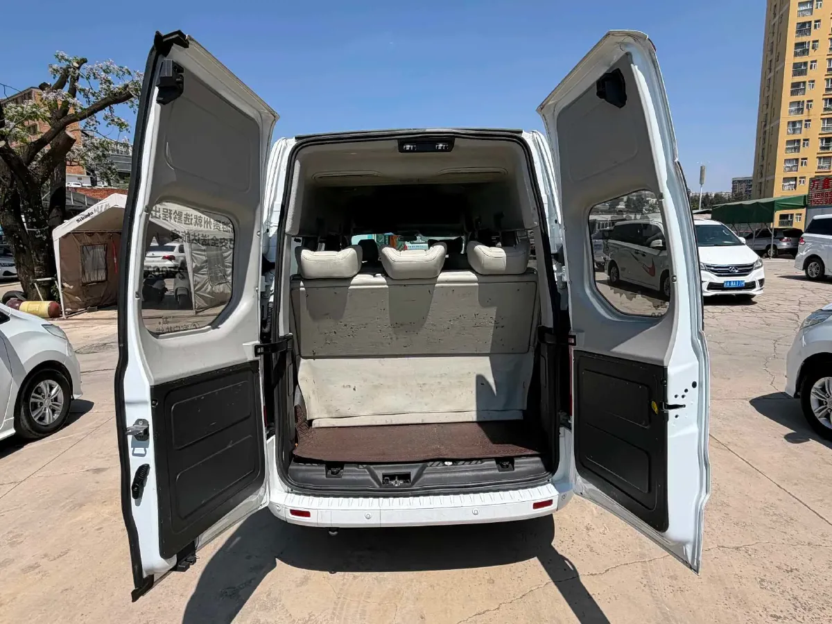 2021 Ford Transit 2.0T 121HP L4 5MT,autocango,china used car exporter,china ev exporter,chinese used car exporter,chinese used ev exporter