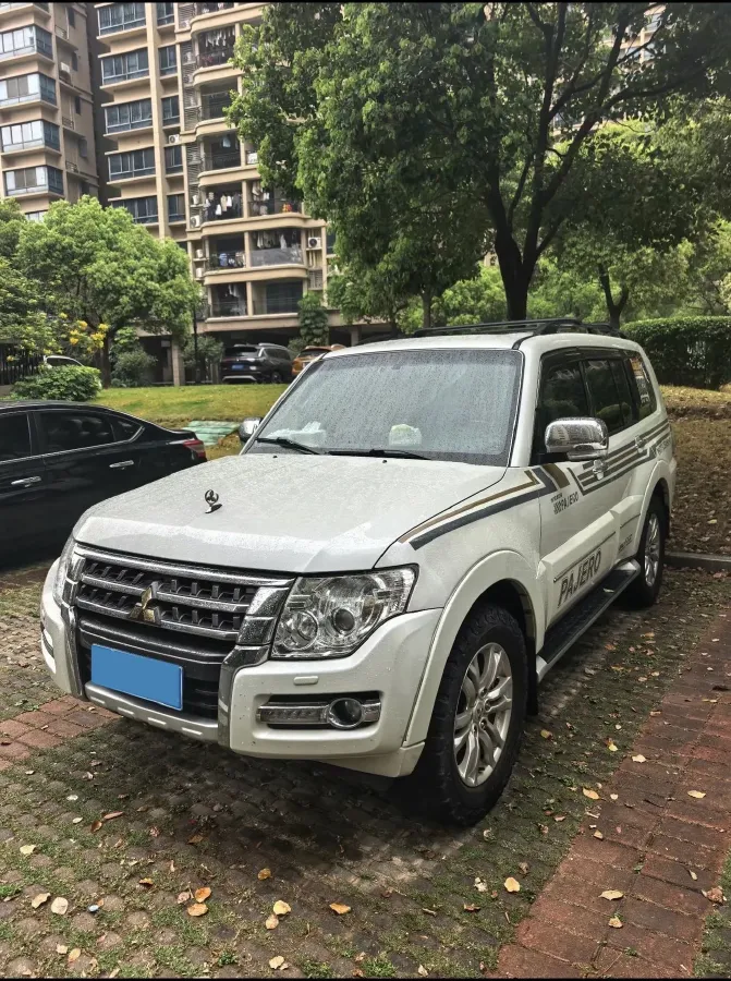 2017 Honda Jade 1.8L 141HP L4 5AT,autocango,china used car exporter,china ev exporter,chinese used car exporter,chinese used ev exporter