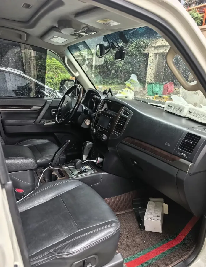 2017 Honda Jade 1.8L 141HP L4 5AT,autocango,china used car exporter,china ev exporter,chinese used car exporter,chinese used ev exporter