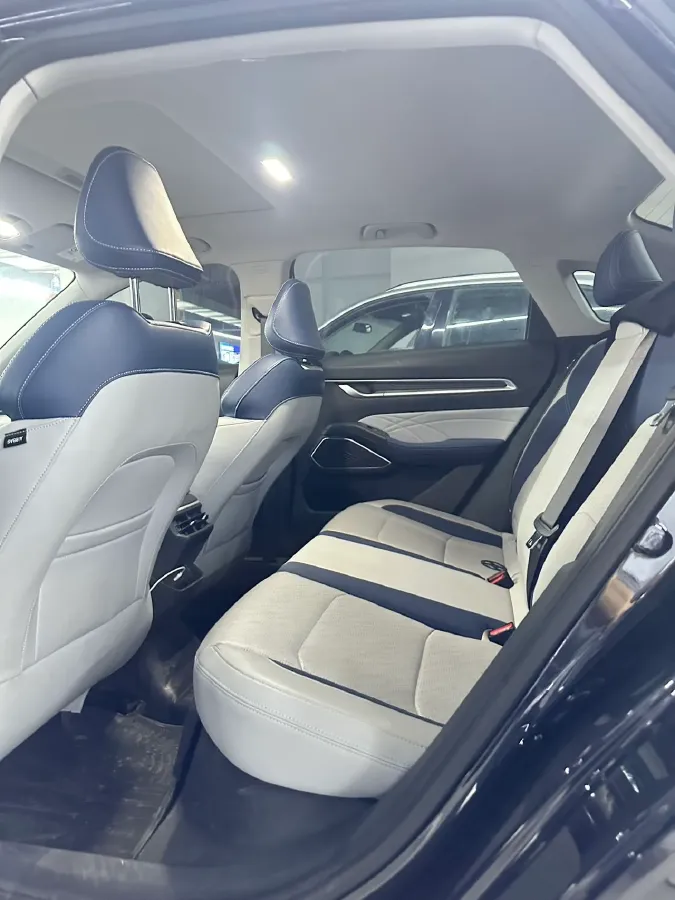 2022 Geely Emgrand 1.5L 114HP L4 CVT,autocango,china used car exporter,china ev exporter,chinese used car exporter,chinese used ev exporter