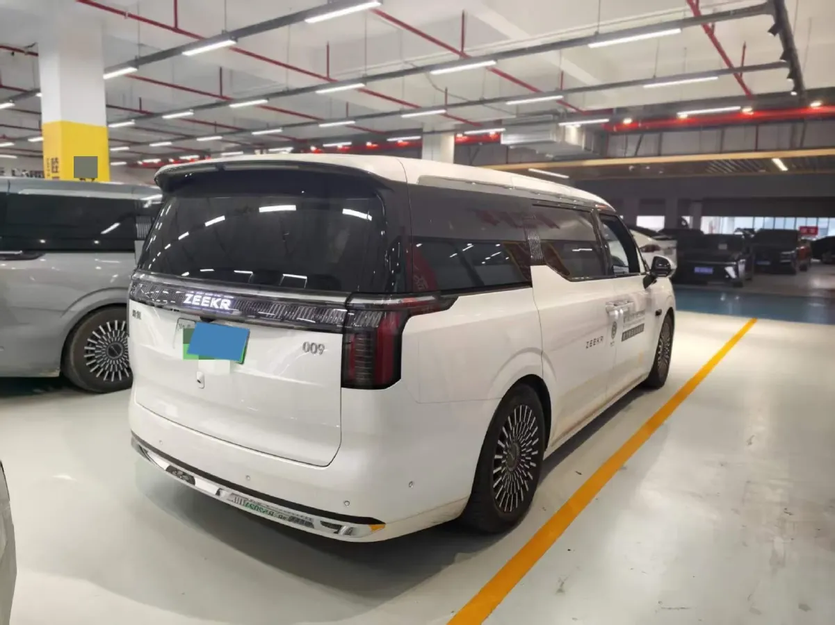 2024 Zeekr 009 BEV 108KWH,autocango,china used car exporter,china ev exporter,chinese used car exporter,chinese used ev exporter
