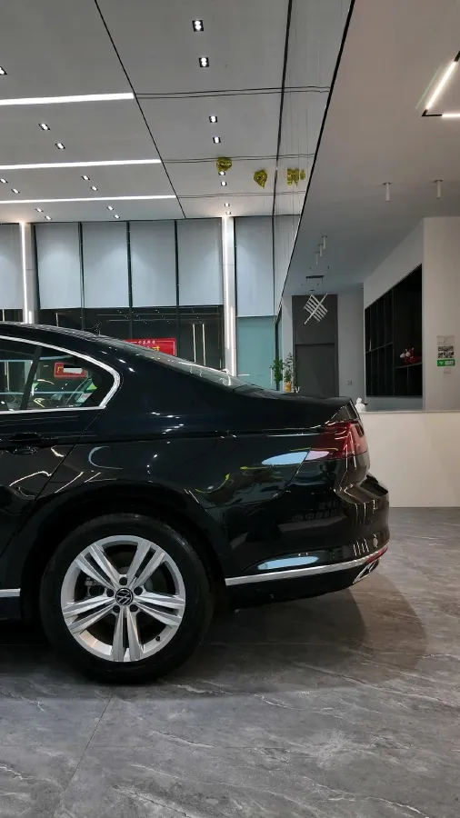 2024 Volkswagen Magotan 1.4T 150HP L4 7DCT,autocango,china used car exporter,china ev exporter,chinese used car exporter,chinese used ev exporter