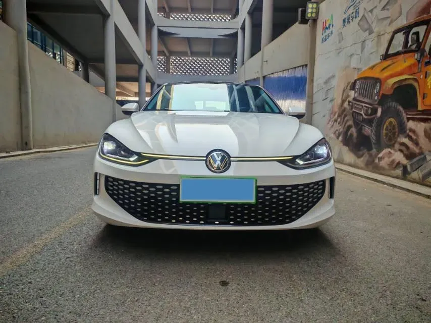 2023 Volkswagen Lamando 1.4T 150HP L4 7DCT,autocango,china used car exporter,china ev exporter,chinese used car exporter,chinese used ev exporter
