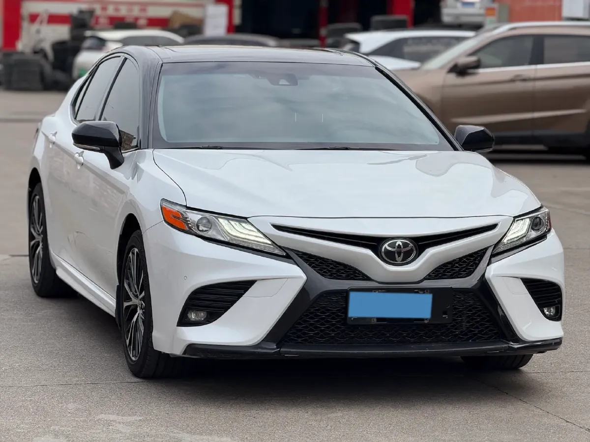 2019 Toyota Camry 2.0L 178HP L4 CVT,autocango,china used car exporter,china ev exporter,chinese used car exporter,chinese used ev exporter