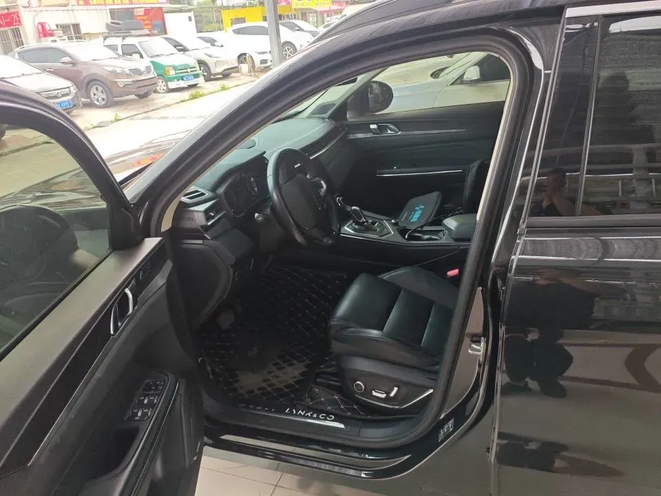 2021 LYNK&CO 01 2.0T 218HP L4 8AT,autocango,china used car exporter,china ev exporter,chinese used car exporter,chinese used ev exporter