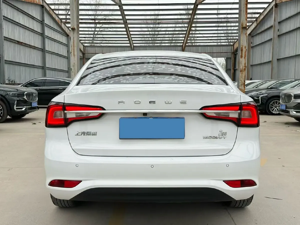 2020 Roewe i5 1.5L 120HP L4 CVT,autocango,china used car exporter,china ev exporter,chinese used car exporter,chinese used ev exporter