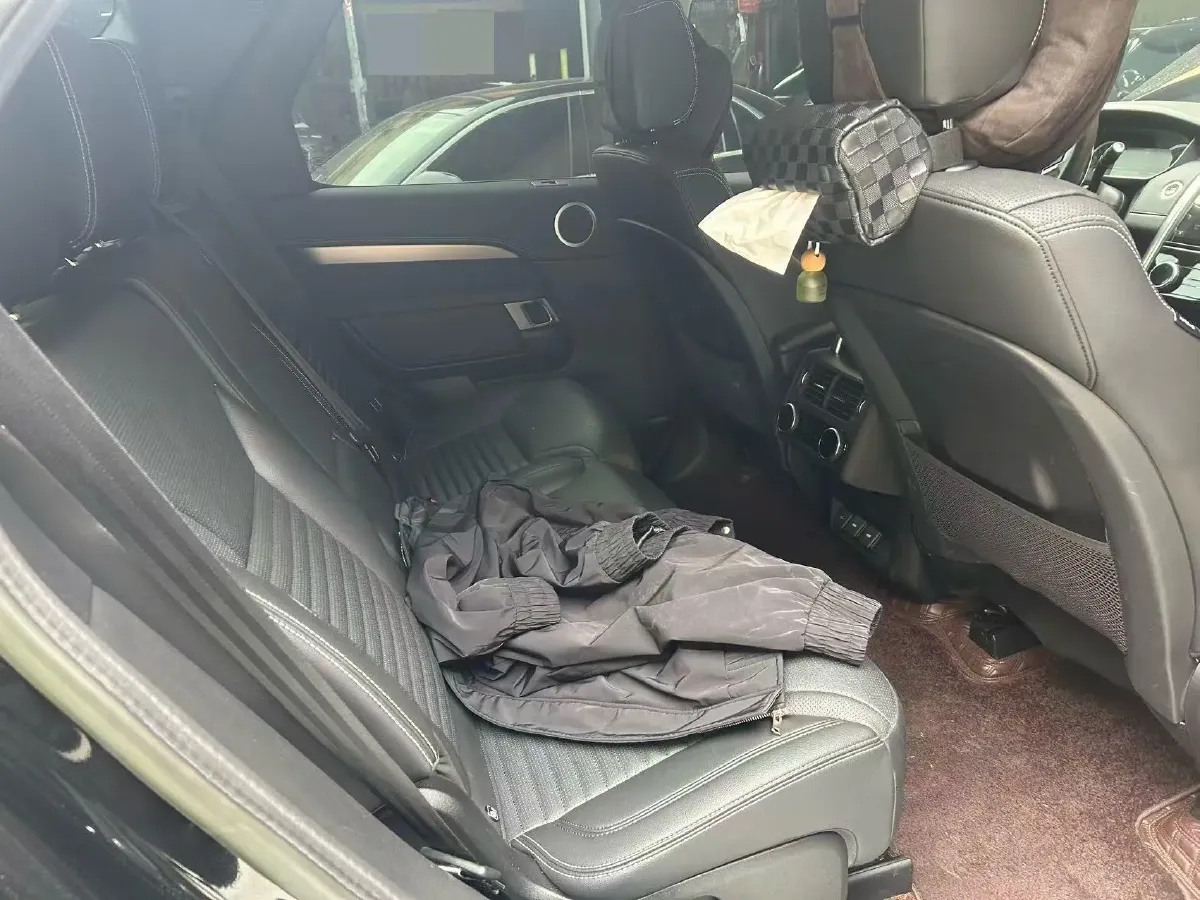 2024 Land Rover Discovery 3.0T 360HP L6 8AT,autocango,china used car exporter,china ev exporter,chinese used car exporter,chinese used ev exporter