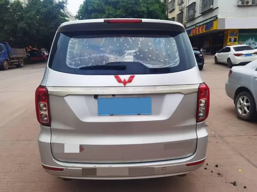 2019 WuLing HongGuang 1.5L 99HP L4 6MT,autocango,china used car exporter,china ev exporter,chinese used car exporter,chinese used ev exporter