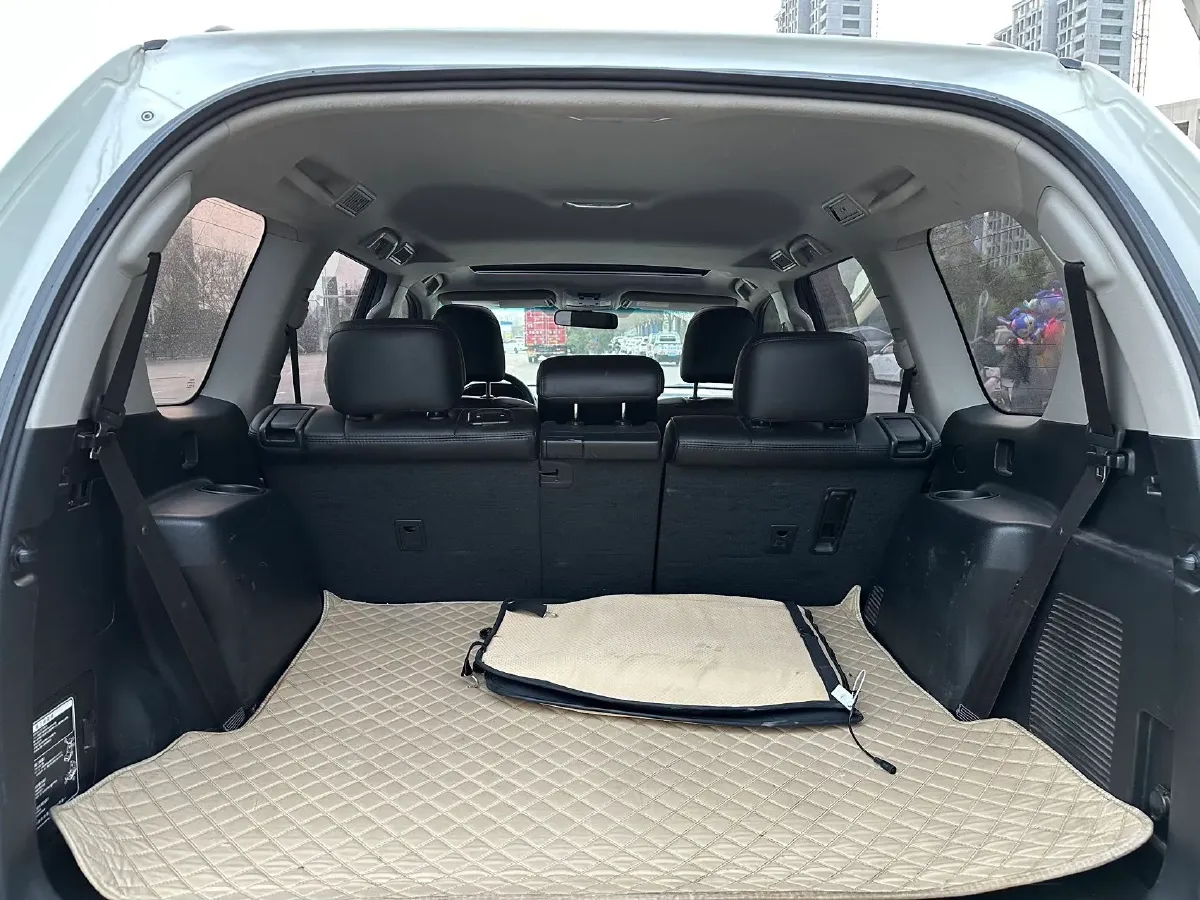 2018 Land Rover Discovery Sport 2.0T 241HP L4 9AT,autocango,china used car exporter,china ev exporter,chinese used car exporter,chinese used ev exporter