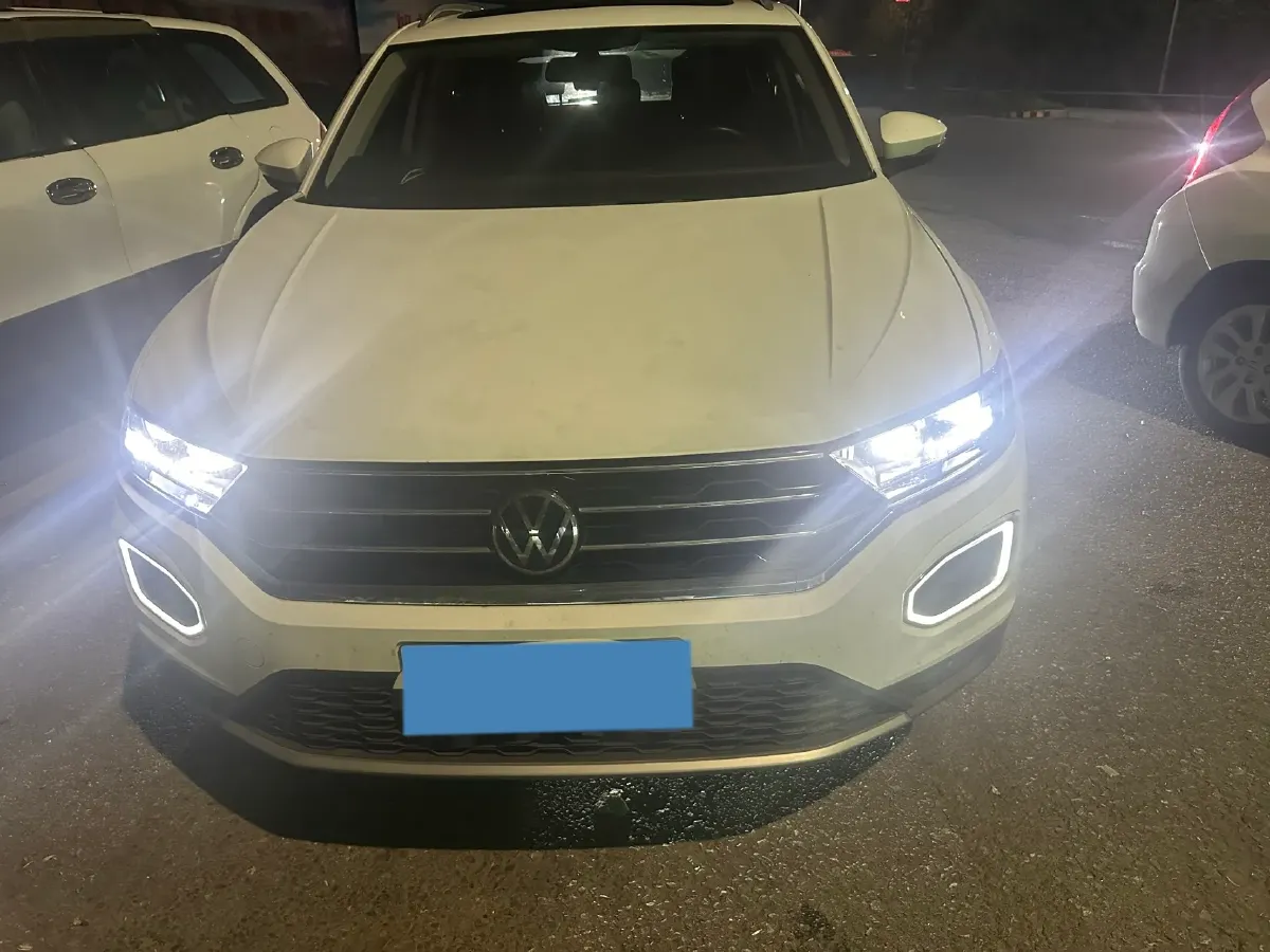 2021 Volkswagen T-Roc 1.4T 150HP L4 7DCT,autocango,china used car exporter,china ev exporter,chinese used car exporter,chinese used ev exporter