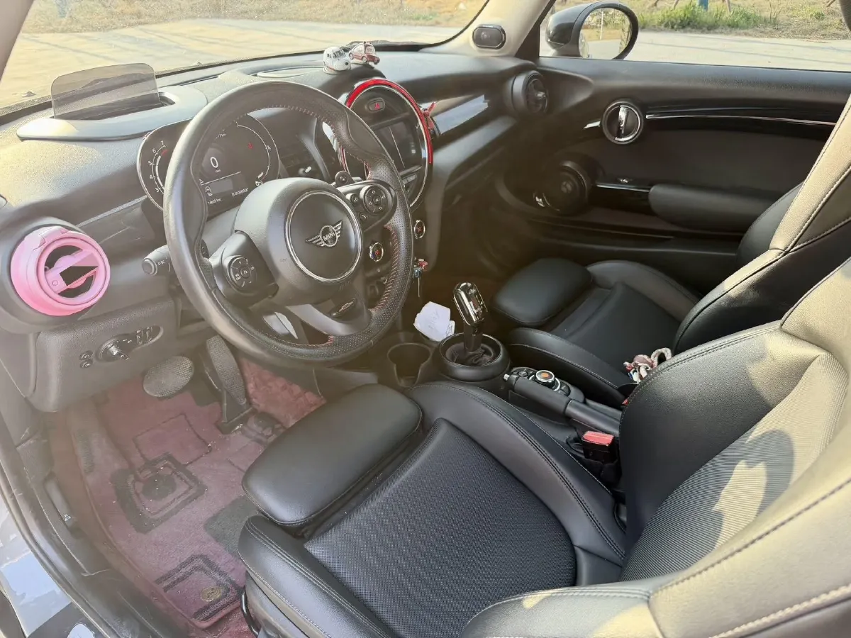 2021 MINI MINI 2.0T 192HP L4 7DCT,autocango,china used car exporter,china ev exporter,chinese used car exporter,chinese used ev exporter