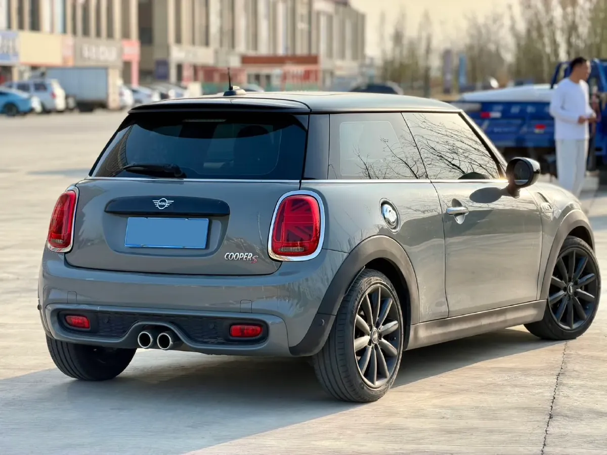 2021 MINI MINI 2.0T 192HP L4 7DCT,autocango,china used car exporter,china ev exporter,chinese used car exporter,chinese used ev exporter