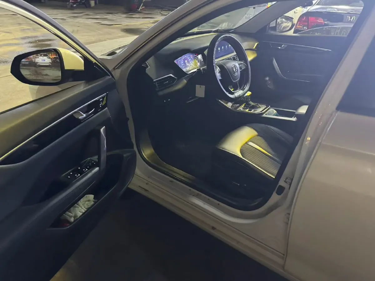 2020 DongFeng Aeolus YiXuan 1.5T 150HP L4 6DCT,autocango,china used car exporter,china ev exporter,chinese used car exporter,chinese used ev exporter