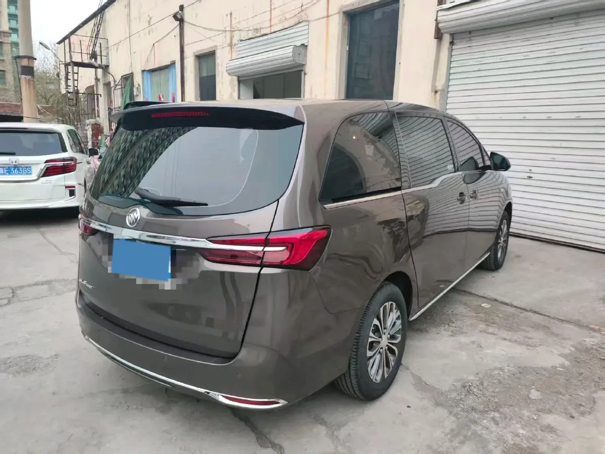 2022 Buick GL8 2.0T 237HP L4 9AT,autocango,china used car exporter,china ev exporter,chinese used car exporter,chinese used ev exporter