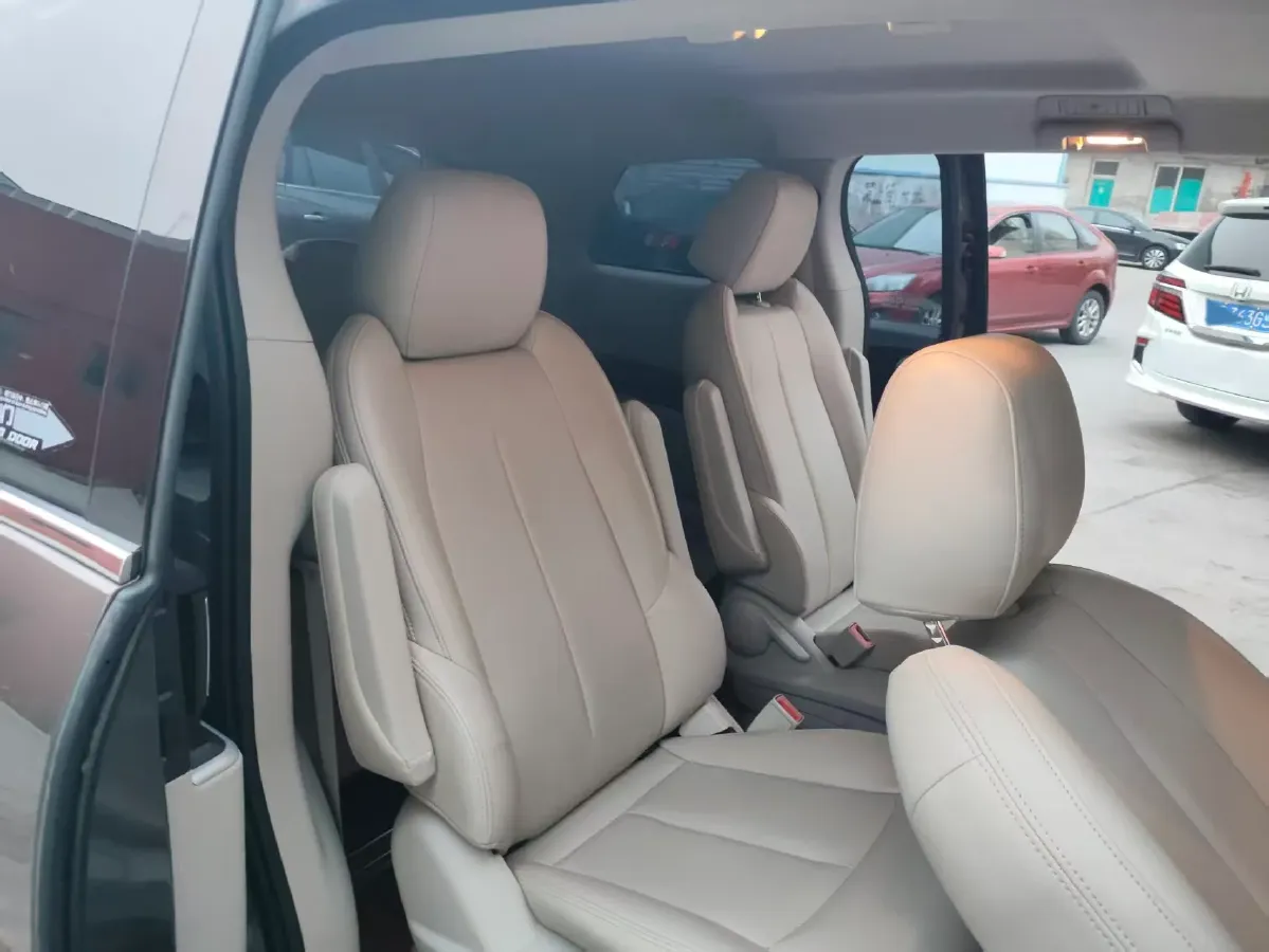 2022 Buick GL8 2.0T 237HP L4 9AT,autocango,china used car exporter,china ev exporter,chinese used car exporter,chinese used ev exporter