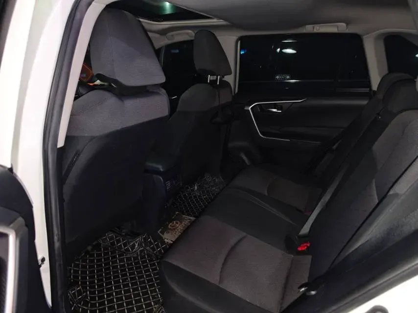 2020 Toyota RAV4 2.0L 171HP L4 CVT,autocango,china used car exporter,china ev exporter,chinese used car exporter,chinese used ev exporter