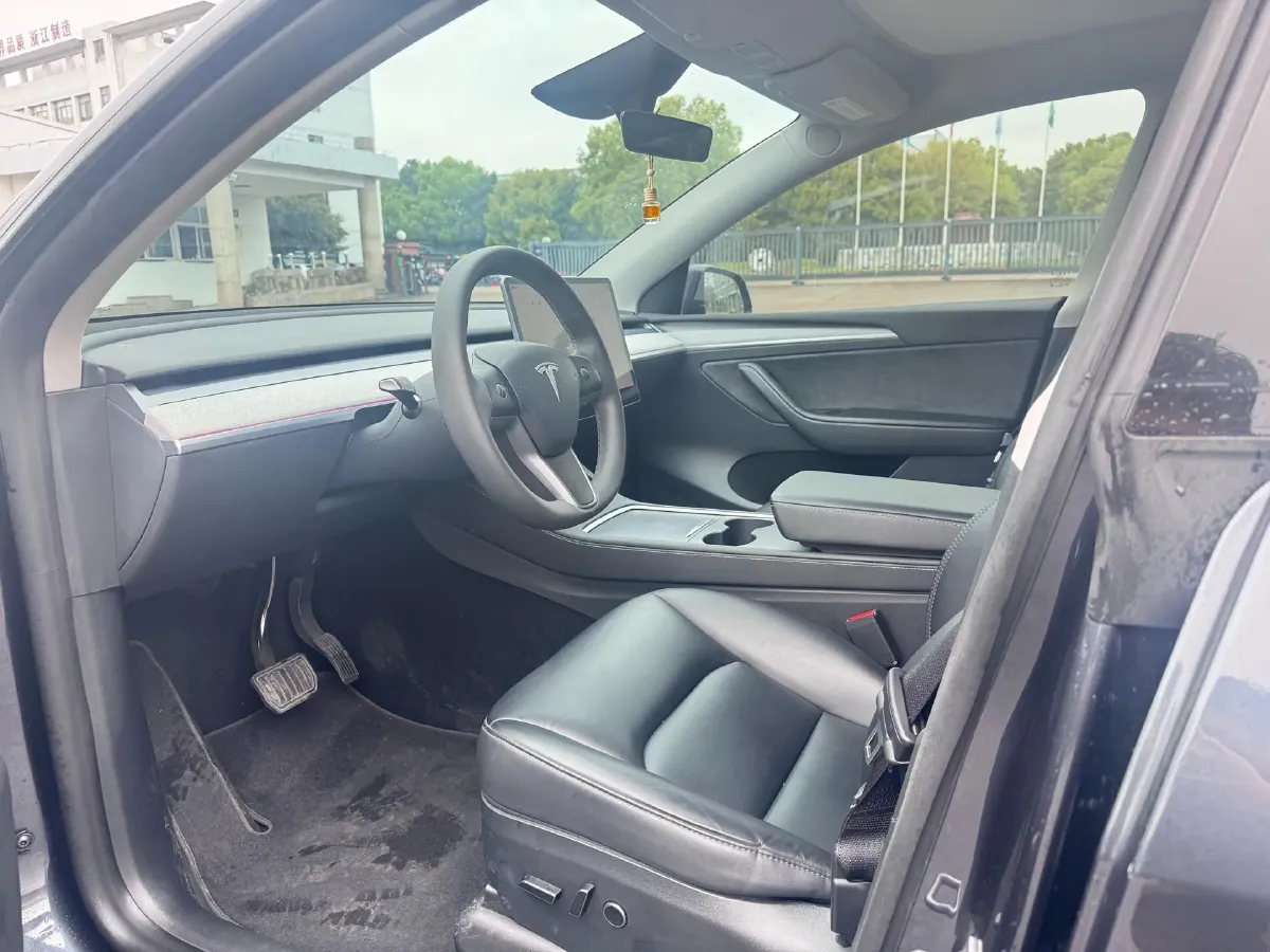 2024 Iveco OuSheng BEV 77.28KWH,autocango,china used car exporter,china ev exporter,chinese used car exporter,chinese used ev exporter