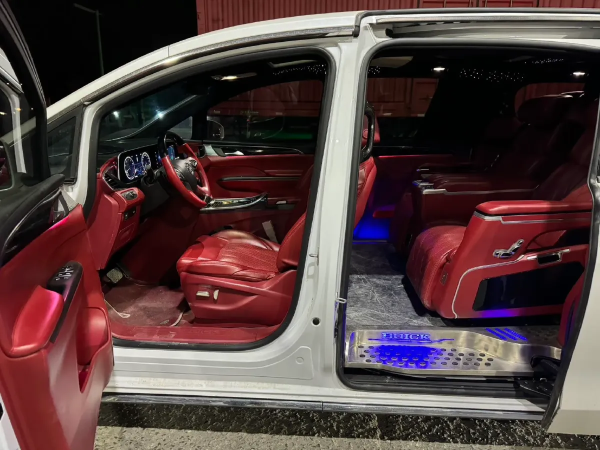 2022 Buick GL8 2.0T 237HP L4 9AT,autocango,china used car exporter,china ev exporter,chinese used car exporter,chinese used ev exporter