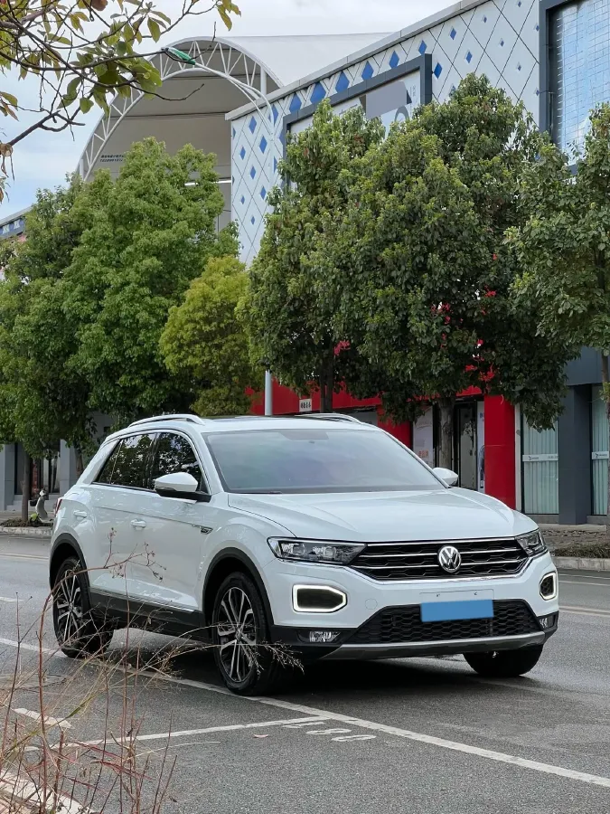 2019 Volkswagen T-Roc 1.4T 150HP L4 7DCT,autocango,china used car exporter,china ev exporter,chinese used car exporter,chinese used ev exporter