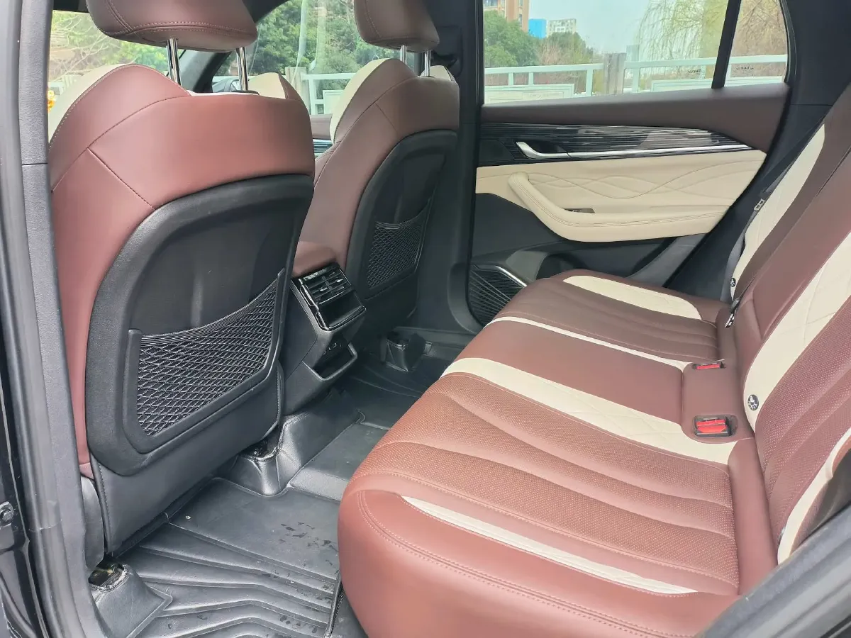 2021 Geely Monjaro 2.0T 218HP L4 7DCT,autocango,china used car exporter,china ev exporter,chinese used car exporter,chinese used ev exporter