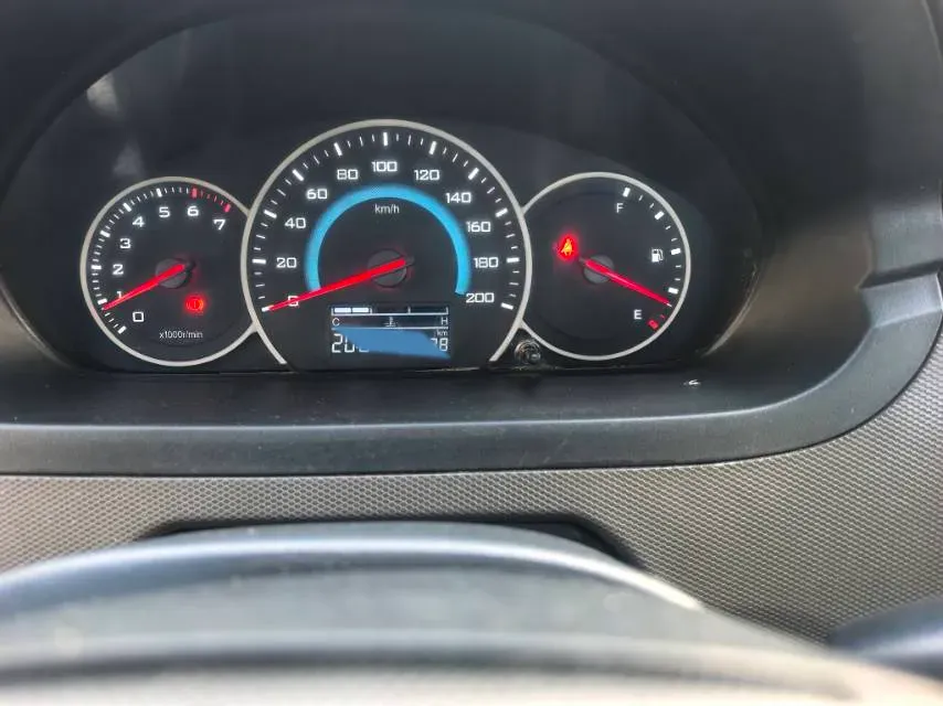 2021 NLM Motor QiTeng N30 1.25L 91HP L4 5MT,autocango,china used car exporter,china ev exporter,chinese used car exporter,chinese used ev exporter