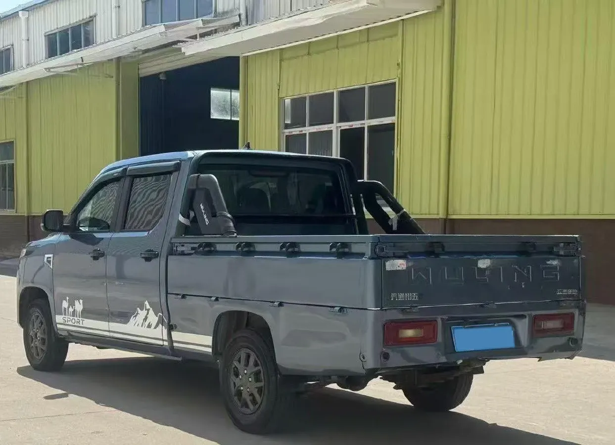 2021 WuLing ZhentTu 1.5L 99HP L4 5MT,autocango,china used car exporter,china ev exporter,chinese used car exporter,chinese used ev exporter