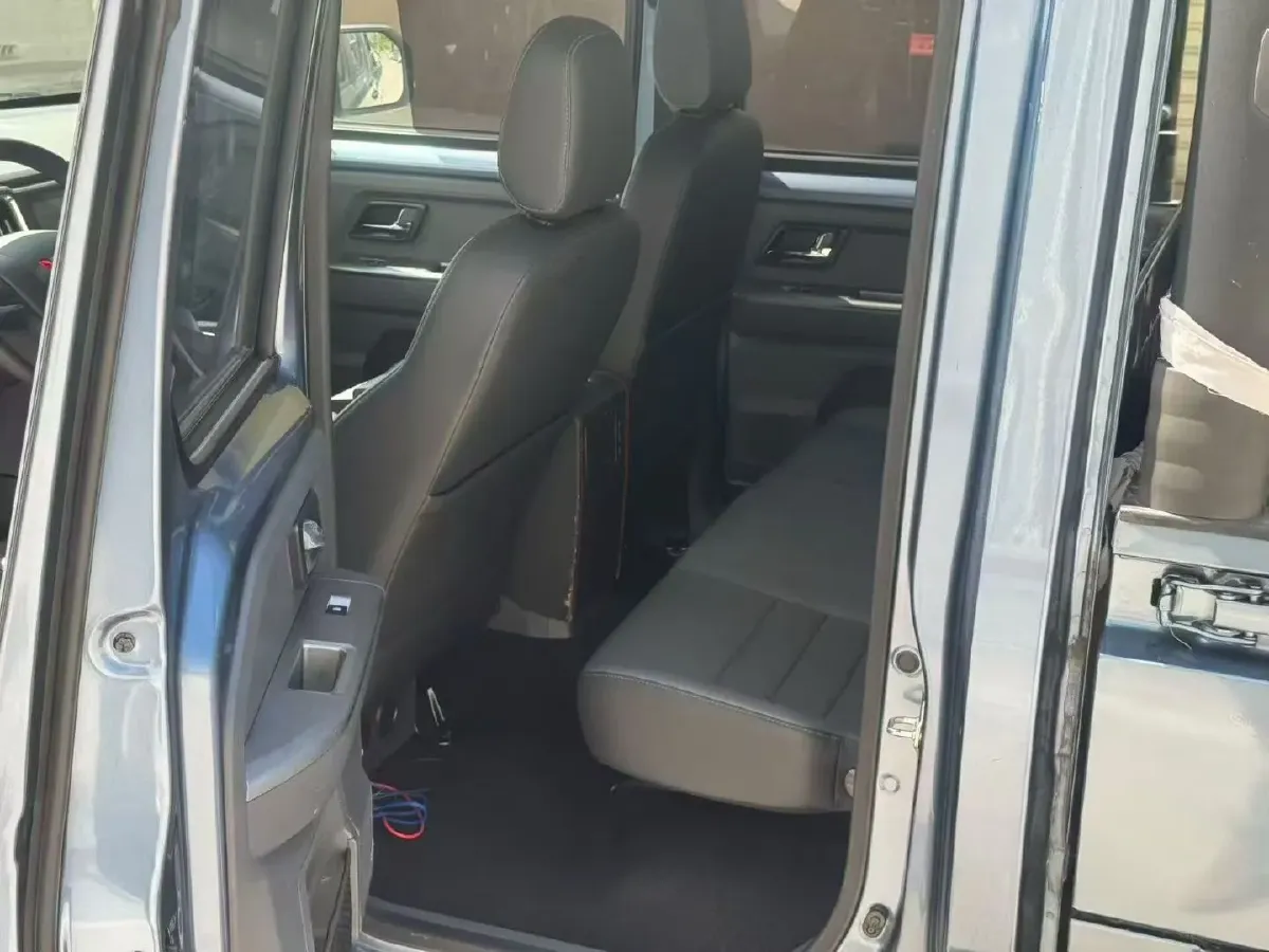 2021 WuLing ZhentTu 1.5L 99HP L4 5MT,autocango,china used car exporter,china ev exporter,chinese used car exporter,chinese used ev exporter