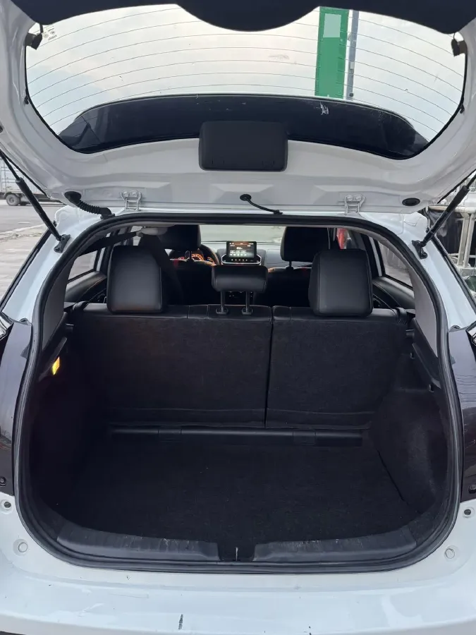 2022 Toyota Yaris L 1.5L 112HP L4 CVT,autocango,china used car exporter,china ev exporter,chinese used car exporter,chinese used ev exporter