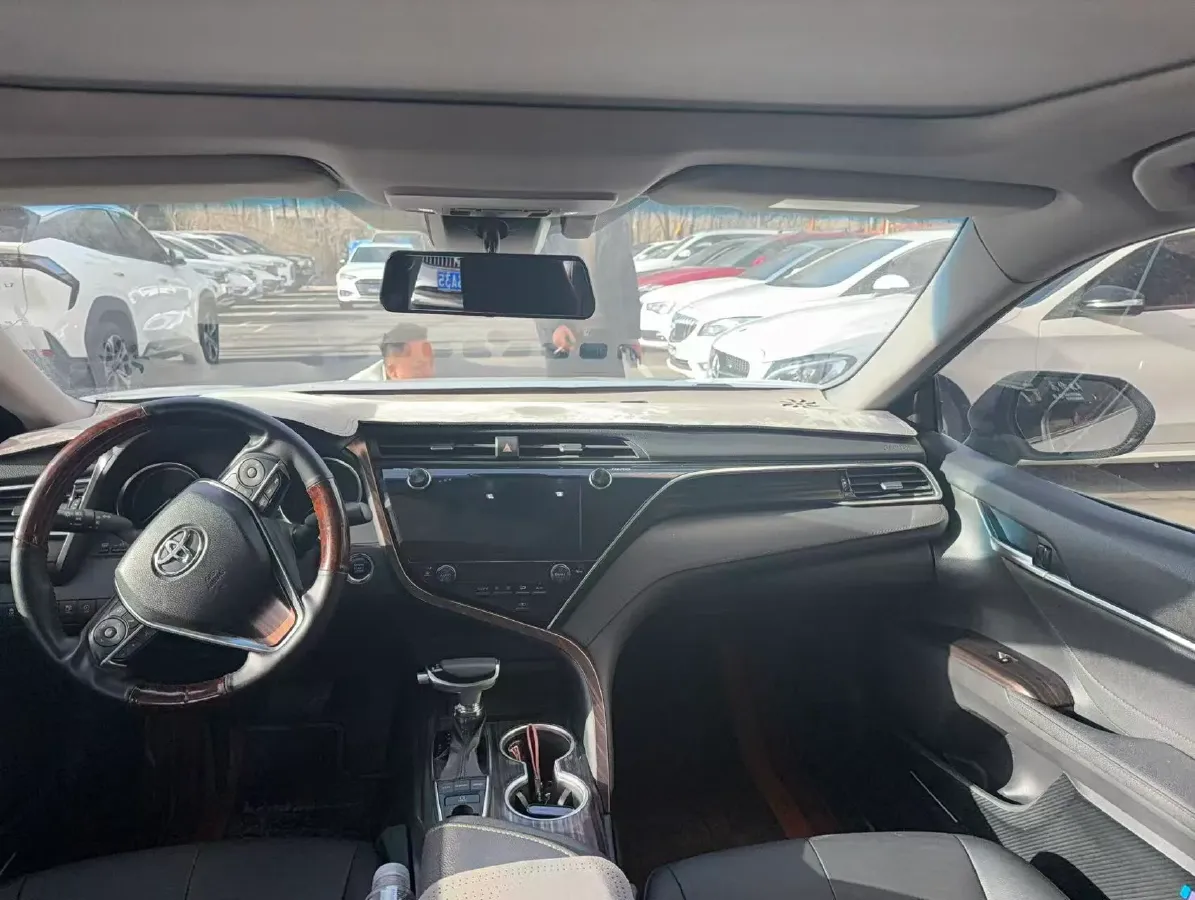 2019 Toyota Camry 2.5L 209HP L4 8AT,autocango,china used car exporter,china ev exporter,chinese used car exporter,chinese used ev exporter