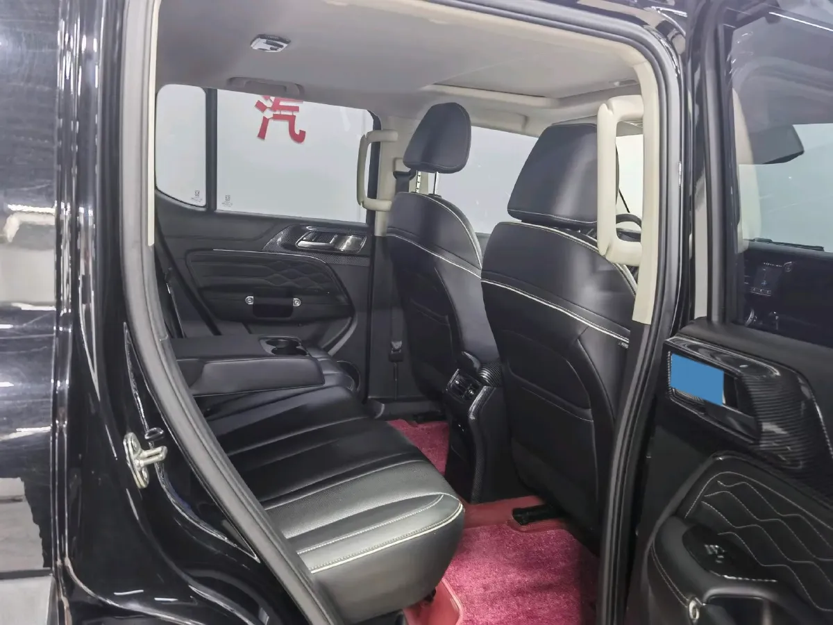 2021 Tank 300 2.0T 227HP L4 8AT,autocango,china used car exporter,china ev exporter,chinese used car exporter,chinese used ev exporter