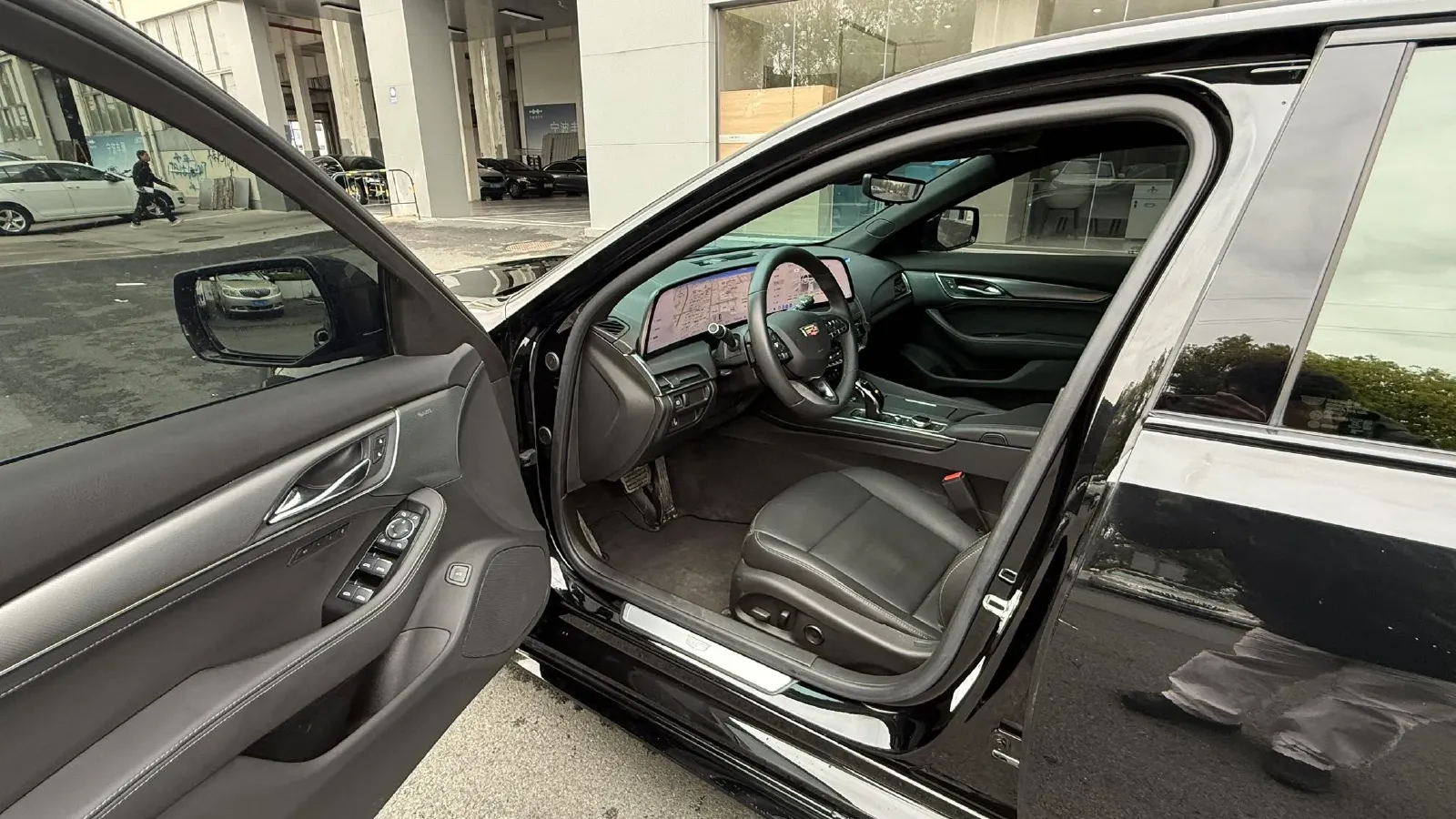 2024 Cadillac CT5 2.0T 237HP L4 10AT,autocango,china used car exporter,china ev exporter,chinese used car exporter,chinese used ev exporter