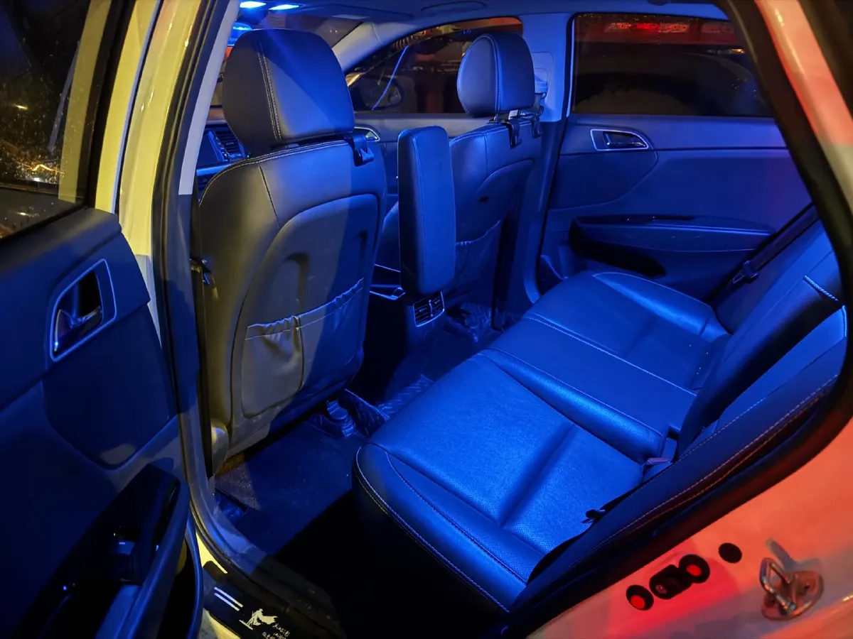 2017 Hyundai Mistra 1.6T 175HP L4 7DCT,autocango,china used car exporter,china ev exporter,chinese used car exporter,chinese used ev exporter