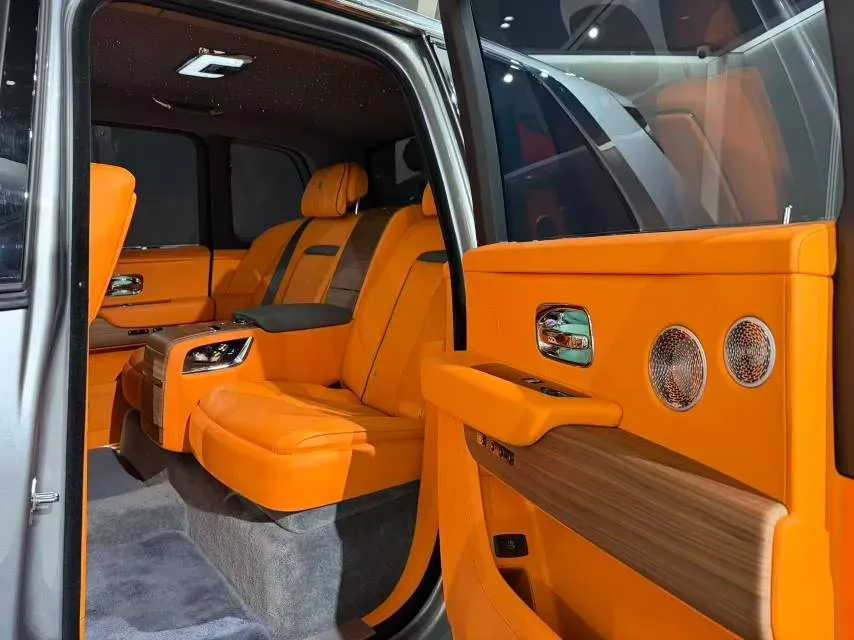 2024 Rolls-Royce Cullinan 6.7T 571HP V12 8AT,autocango,china used car exporter,china ev exporter,chinese used car exporter,chinese used ev exporter