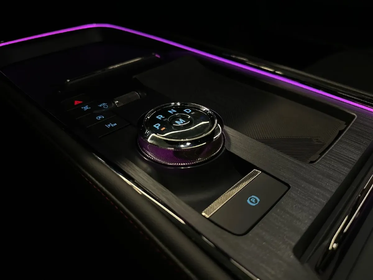 2022 Ford Mondeo 2.0T 238HP L4 8AT,autocango,china used car exporter,china ev exporter,chinese used car exporter,chinese used ev exporter