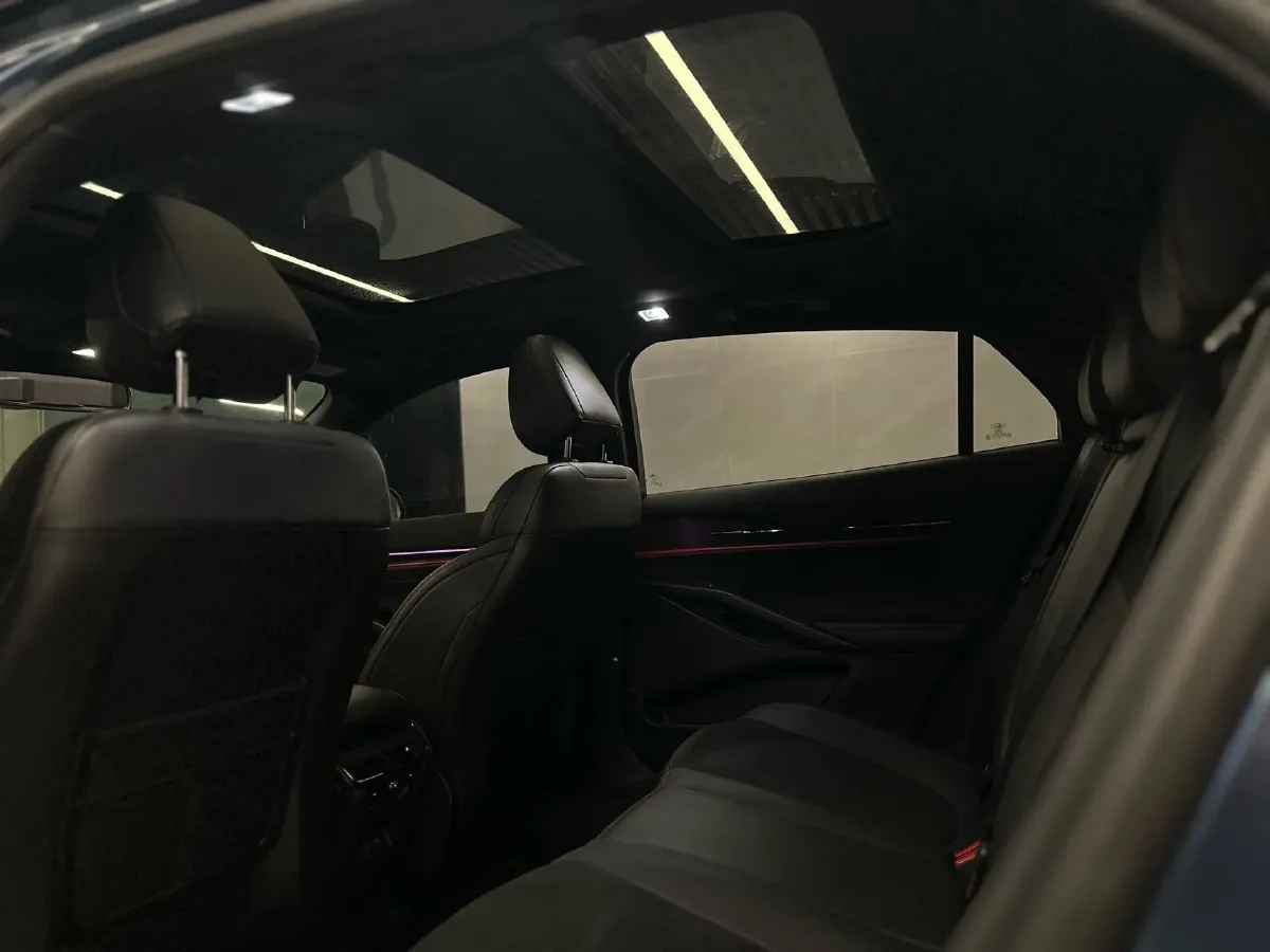 2022 Ford Mondeo 2.0T 238HP L4 8AT,autocango,china used car exporter,china ev exporter,chinese used car exporter,chinese used ev exporter