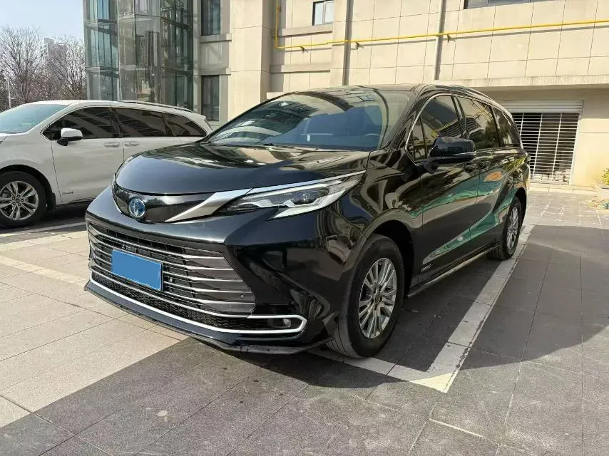 2023 Toyota Sienna 2.5L 189HP L4 E-CVT Hybrid,autocango,china used car exporter,china ev exporter,chinese used car exporter,chinese used ev exporter
