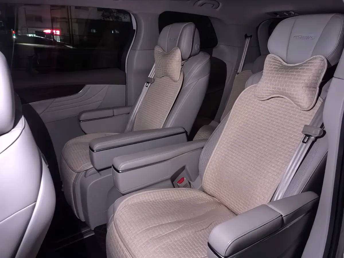 2022 Roewe iMAX8 2.0T 234HP L4 8AT,autocango,china used car exporter,china ev exporter,chinese used car exporter,chinese used ev exporter