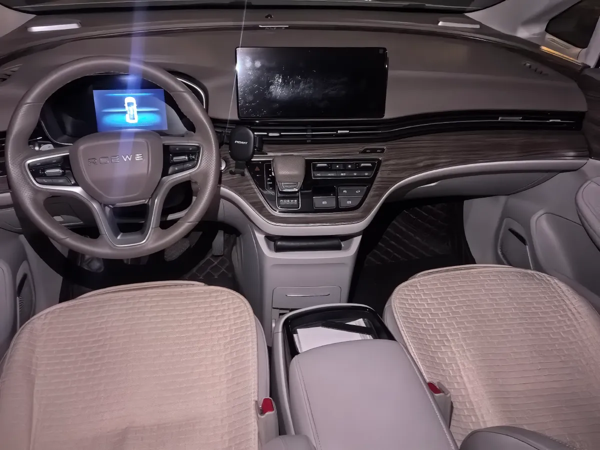 2022 Roewe iMAX8 2.0T 234HP L4 8AT,autocango,china used car exporter,china ev exporter,chinese used car exporter,chinese used ev exporter