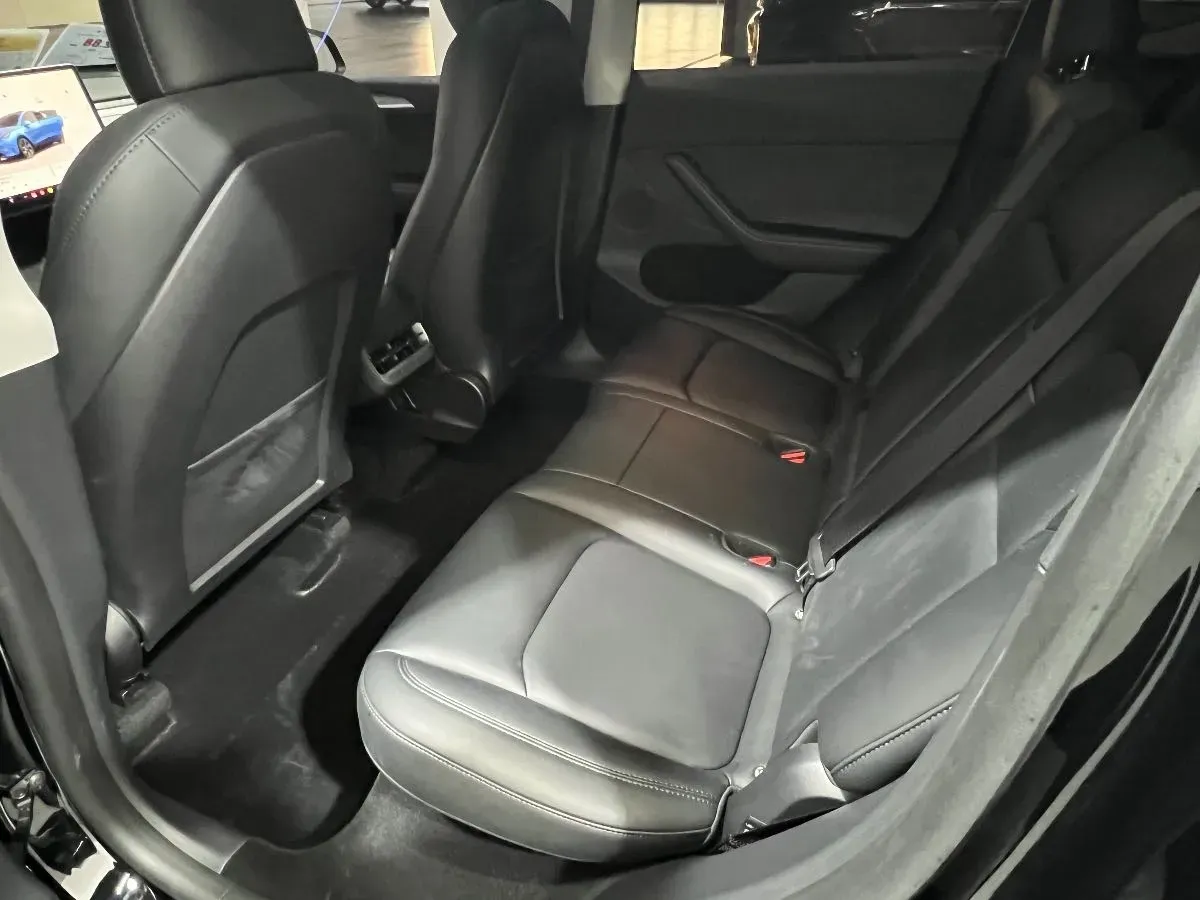 2024 Tesla Model Y BEV 78.4KWH,autocango,china used car exporter,china ev exporter,chinese used car exporter,chinese used ev exporter