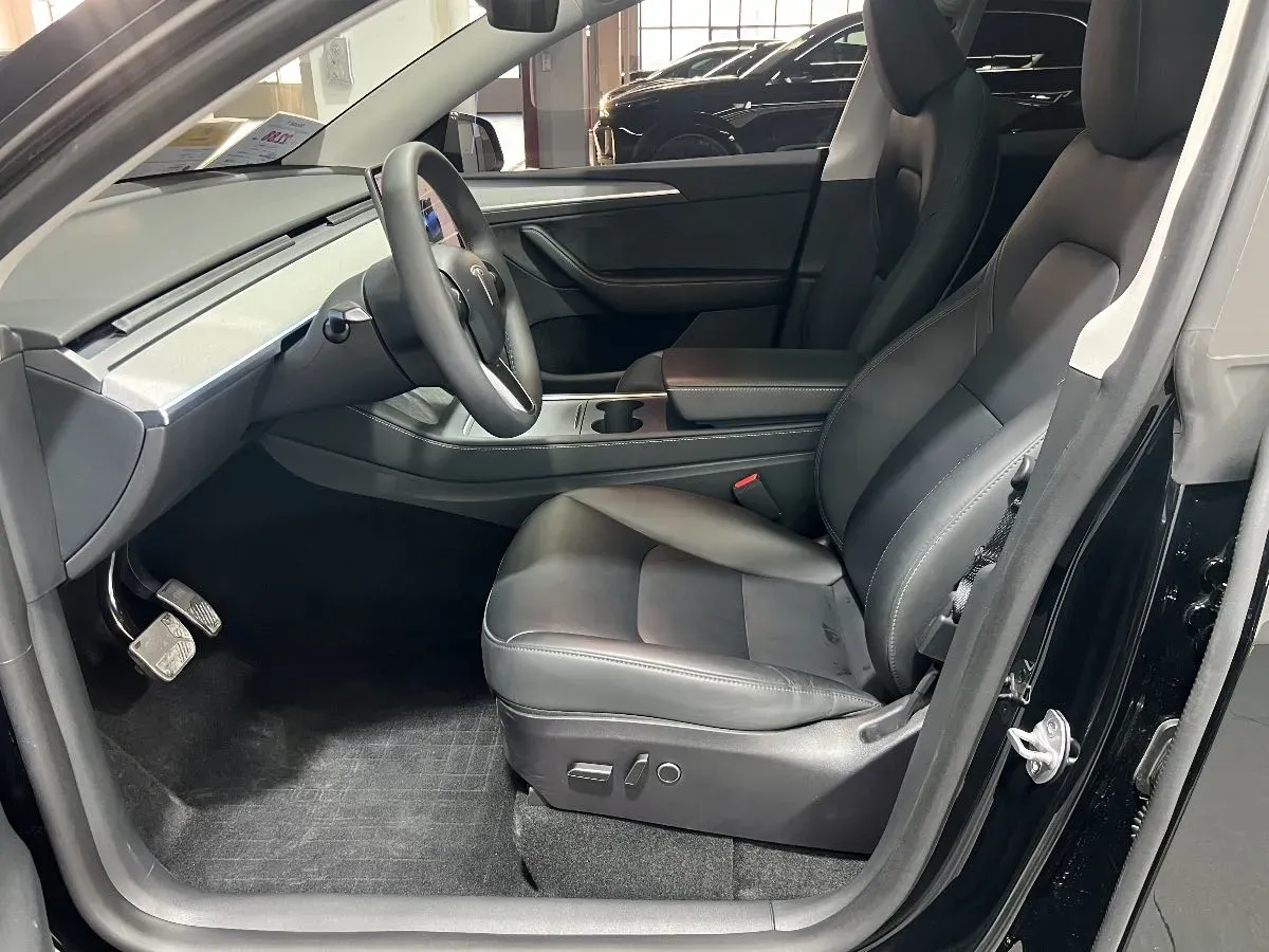 2024 Tesla Model Y BEV 78.4KWH,autocango,china used car exporter,china ev exporter,chinese used car exporter,chinese used ev exporter