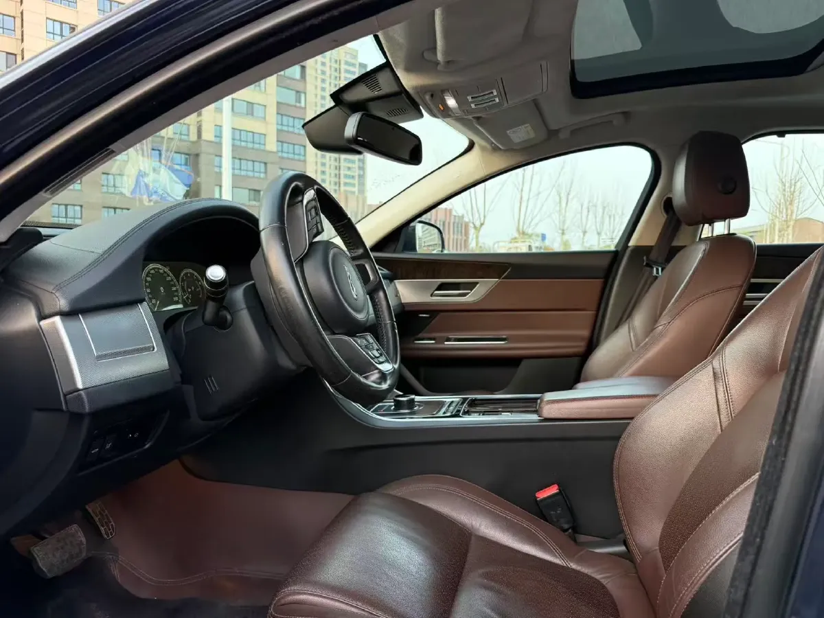 2018 Mercedes-Benz E Class 2.0T 184HP L4 9AT,autocango,china used car exporter,china ev exporter,chinese used car exporter,chinese used ev exporter