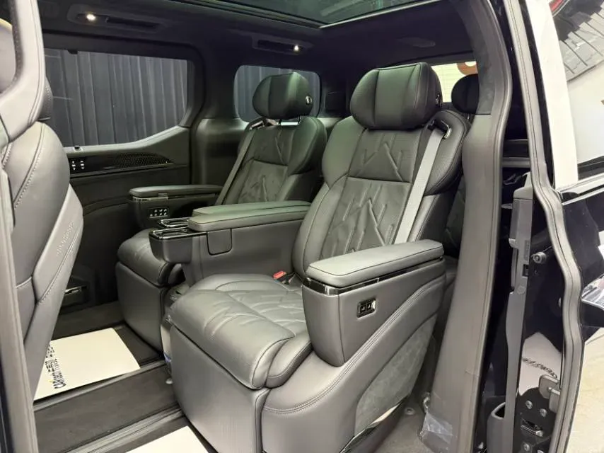 2024 Zeekr 009 BEV 108KWH,autocango,china used car exporter,china ev exporter,chinese used car exporter,chinese used ev exporter