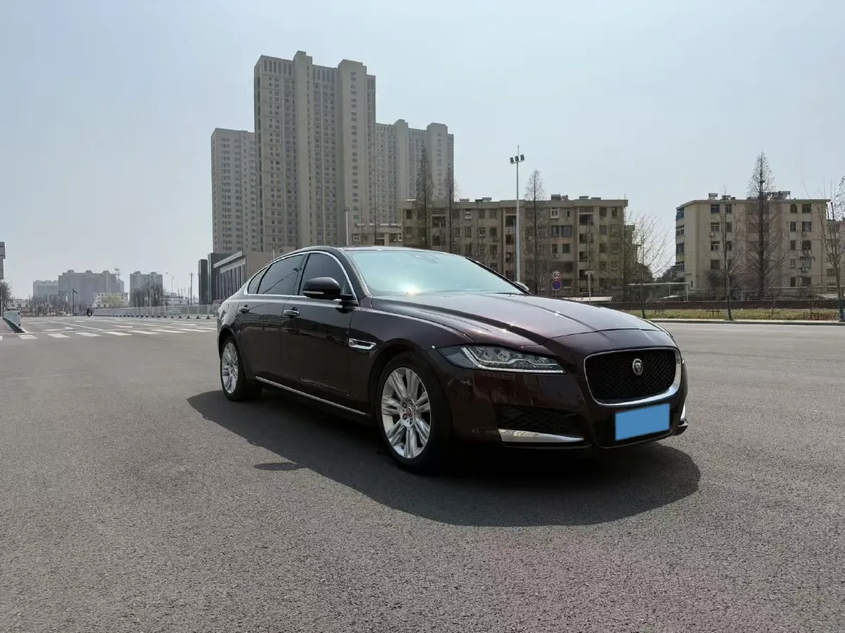 2018 Mercedes-Benz E Class 2.0T 184HP L4 9AT,autocango,china used car exporter,china ev exporter,chinese used car exporter,chinese used ev exporter