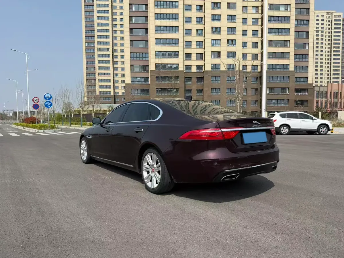 2018 Mercedes-Benz E Class 2.0T 184HP L4 9AT,autocango,china used car exporter,china ev exporter,chinese used car exporter,chinese used ev exporter