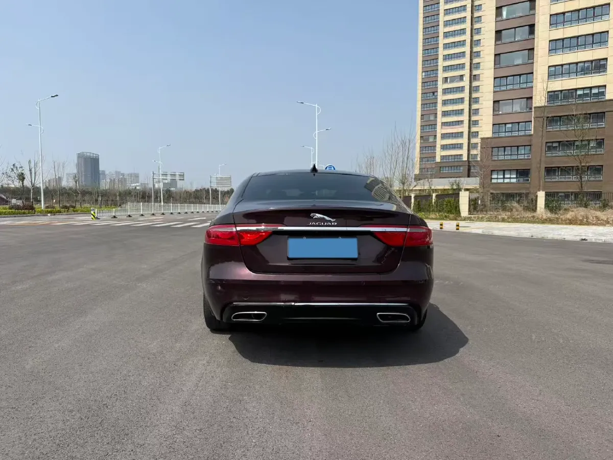 2018 Mercedes-Benz E Class 2.0T 184HP L4 9AT,autocango,china used car exporter,china ev exporter,chinese used car exporter,chinese used ev exporter