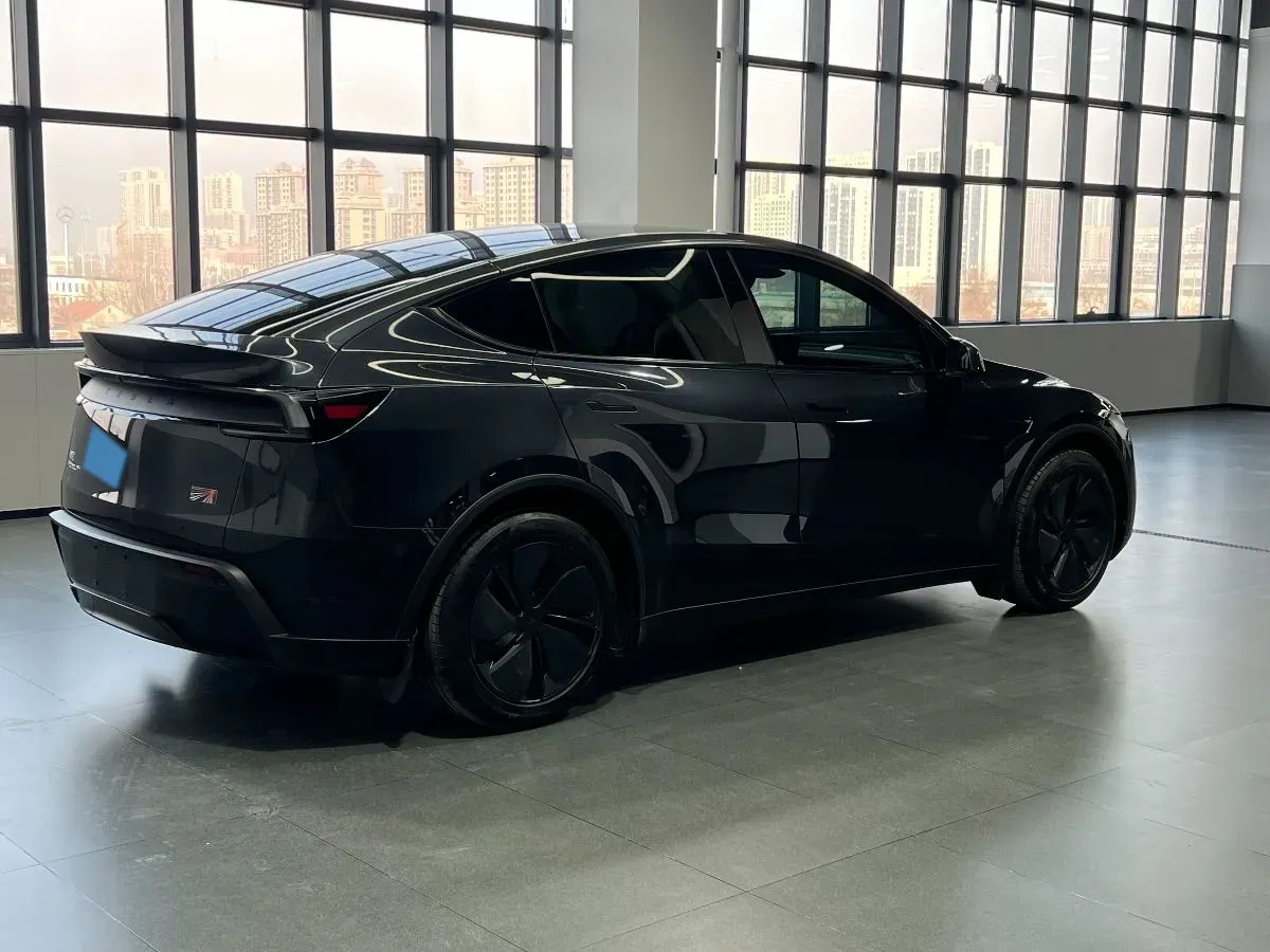 2025 Tesla Model Y BEV 78.4KWH,autocango,china used car exporter,china ev exporter,chinese used car exporter,chinese used ev exporter