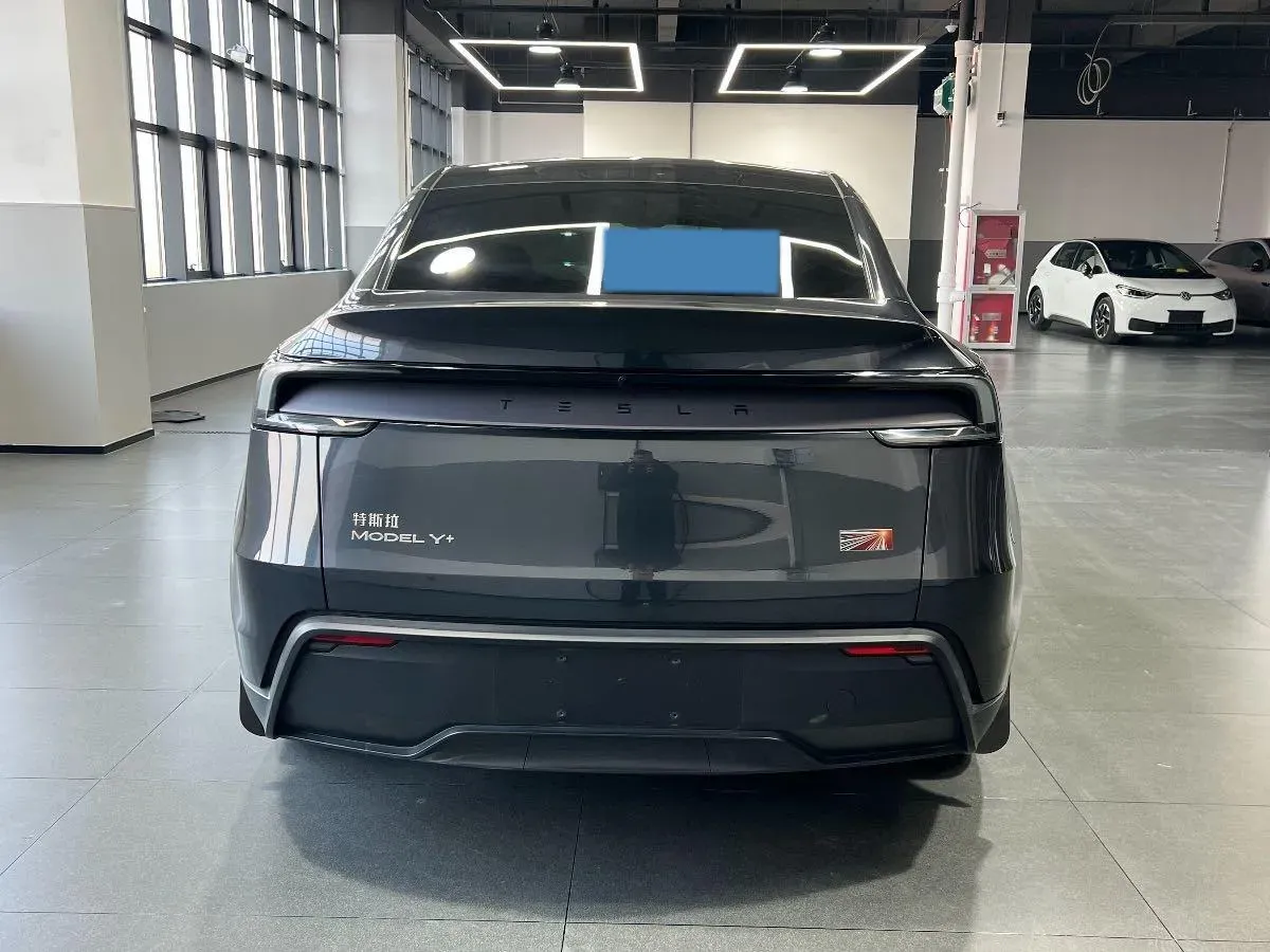 2025 Tesla Model Y BEV 78.4KWH,autocango,china used car exporter,china ev exporter,chinese used car exporter,chinese used ev exporter