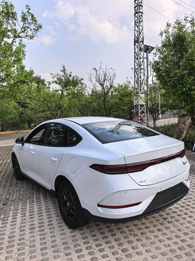 2025 BYD Qin Plus 1.5L 101HP L4 E-CVT PHEV 7.68KWH,autocango,china used car exporter,china ev exporter,chinese used car exporter,chinese used ev exporter